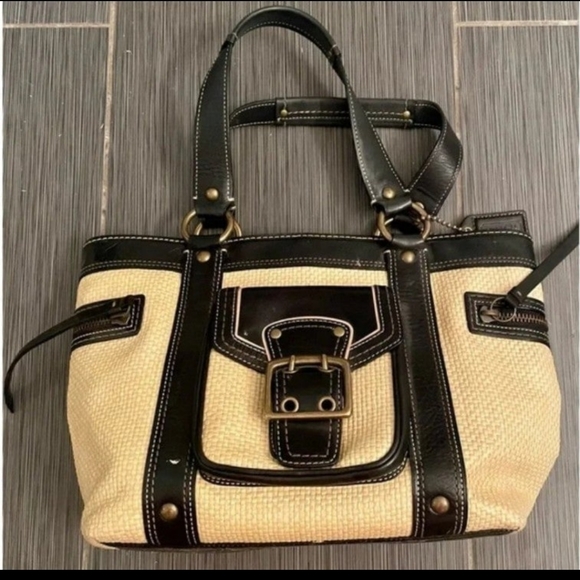 Coach - limited edition  straw and leather bag. - Picture 1 of 4